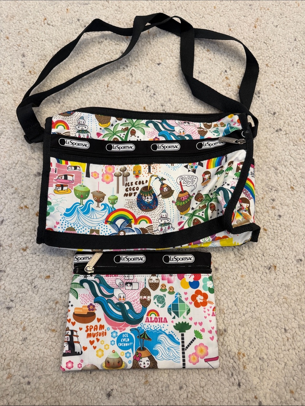 Lesportsac limited edition Hawaii bag with matching pouch - Picture 2 of 13